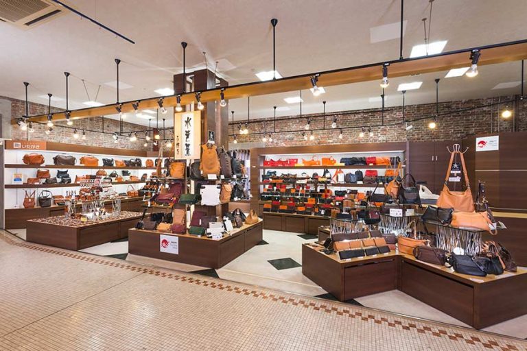 Handmade Bag Specialist Store Mizubasho Hakodate