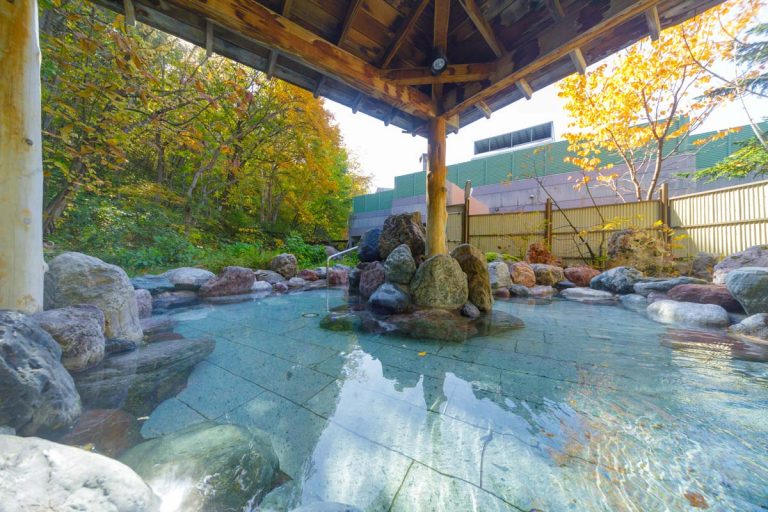Open-air bath